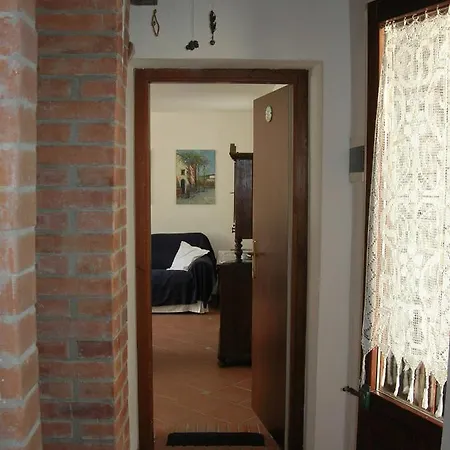 Ferienhaus Casa Indipendente .circondata Dal Verde, Vista Sulle Colline. Relax E Confort. Celleri