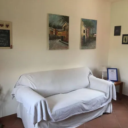Casa Indipendente .circondata Dal Verde, Vista Sulle Colline. Relax E Confort.